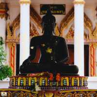 หลวงพ่อเพชร วัดบาง กำแพงเพชร
