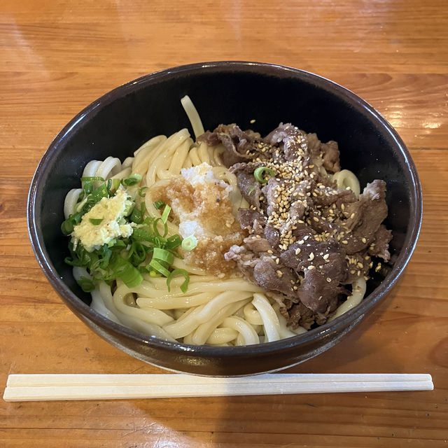 【四国】地元に愛されたうどんの名店「いろりや黒潮本店」