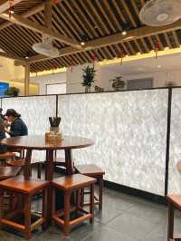 Popular Crab Roe Noodles in Shanghai