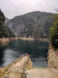 貴州銅仁大峽谷，乘船漂流感受壯闊的山河秀麗