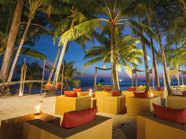 High Season Pool Villa and Spa