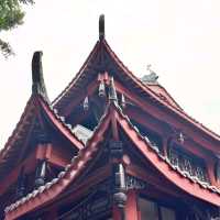 ขอพรปีใหม่ที่ Wenshu Yuan Monastery