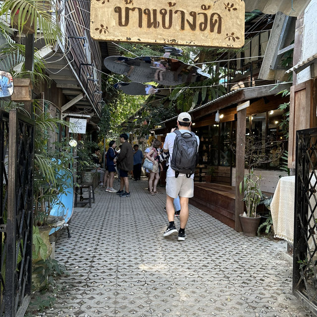 บ้านข้างวัด ที่เที่ยวใหม่ของคนเชียงใหม่