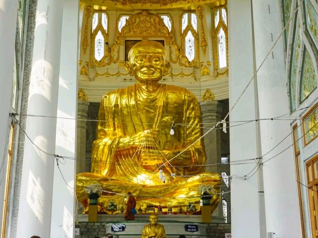 มูลนิธิหลวงพ่อโตสรพงษ์ ไหว้พระขอพรโคราช