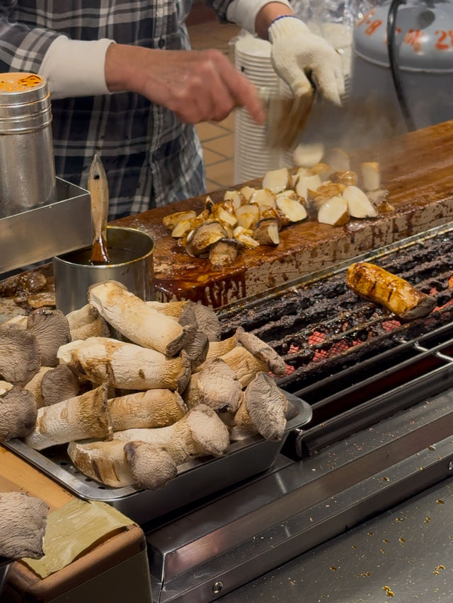 Feast Mode at Shilin Night Market