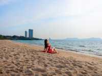 Cross Vibe Pattaya Seaphere โรงแรมใกล้ทะเล