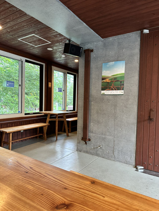 【北海道×3泊4日の旅】美瑛の食材を使ったハンバーガーやキャンピングカーサイトのある道の駅