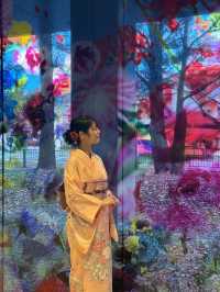 〜京都府京都市〜美しすぎる没入空間！蜷川実花展