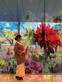 〜京都府京都市〜美しすぎる没入空間！蜷川実花展