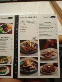 Discovering Bandit Cafe