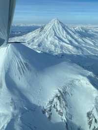 Fly over volcanoes 🌋 
