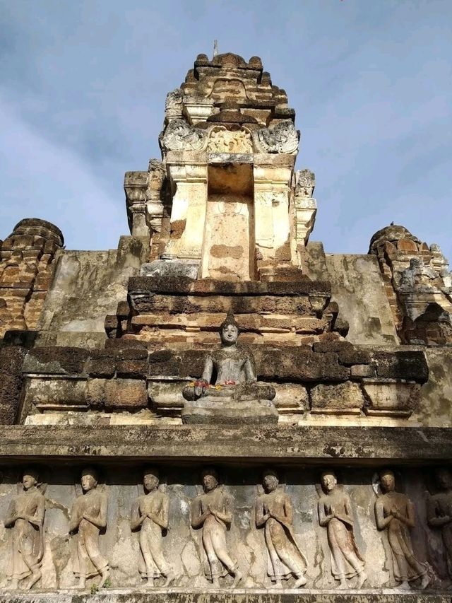 วัดศรีชุม (พระอจนะ) สุโขทัย