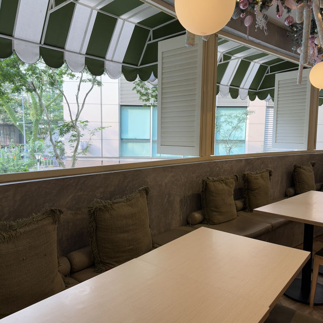 A Café That Feels Like a Hug