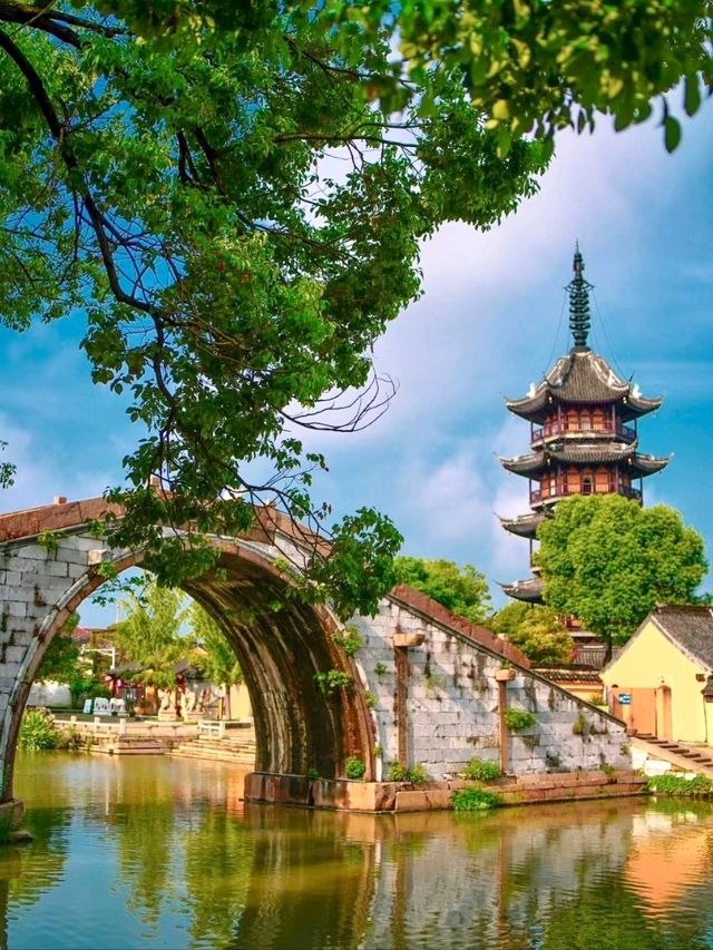 Exploring Zhenze Ancient Town