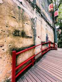 Time Travel Through Murals at Kwai Chai Hong 🎨