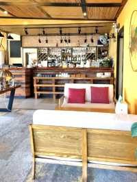 DINING WITH A VIEW, BAMBOO LEAF YANGSHUO SCENIC LOUNGE