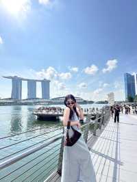 MERLION จุดแลนมาร์คแห่งหนึ่งของสิงคโปร์