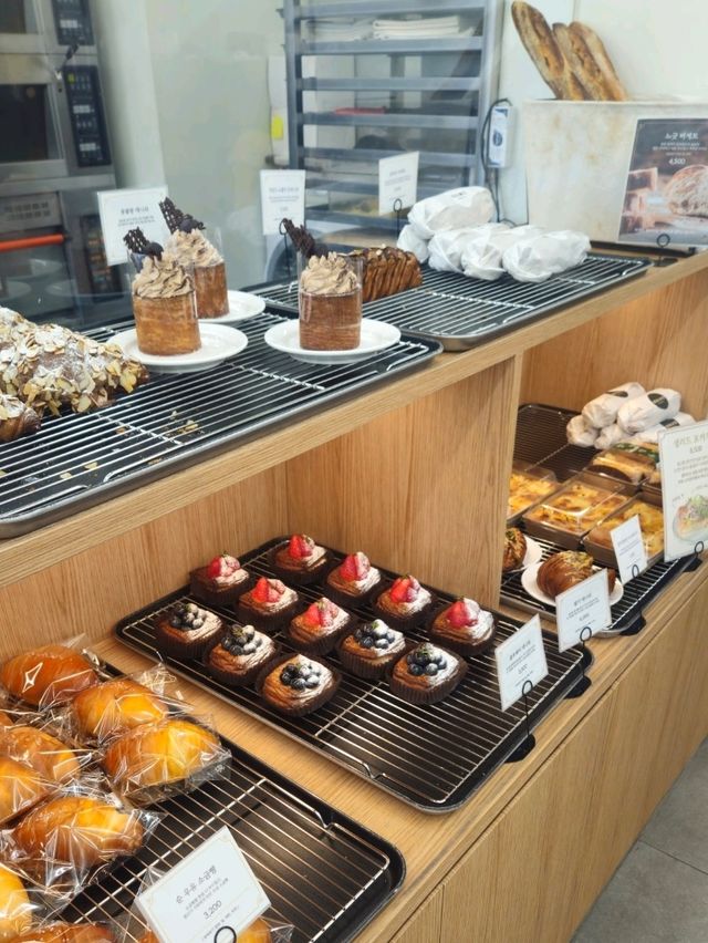 아차산역 근처 커플들이 데이트하기 좋은 핫한 카페 추천☕️