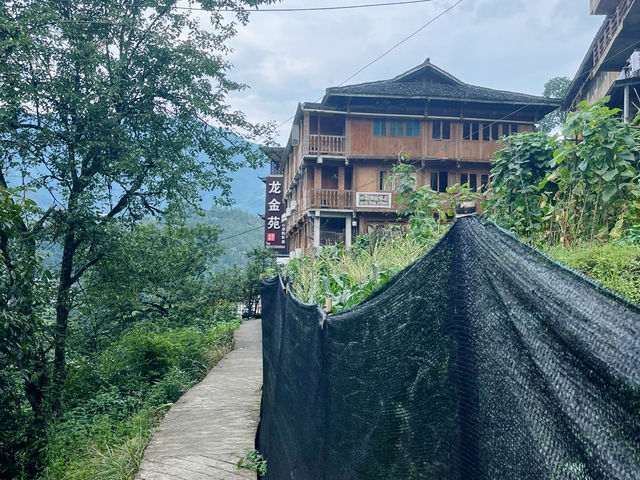 桂林龍脊梯田：綠梯田 × 藍天空，超美的畫面！