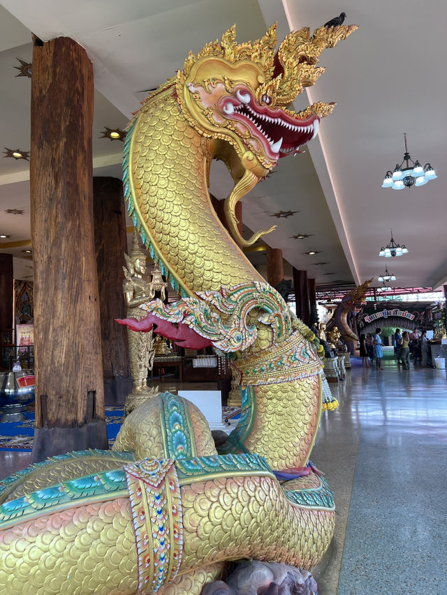 วัดกระทุ่มเสือปลา