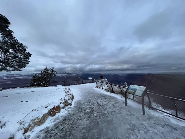 【雪色のグランドキャニオン。真っ白な絶景に息をのむ旅】