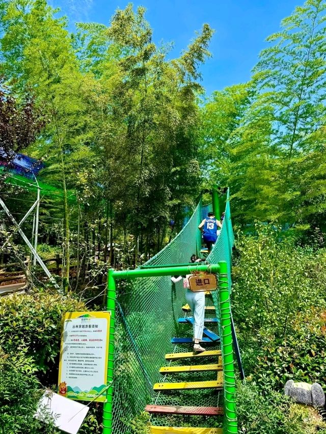 Yunjing Niushan: Thrills, Views, and Serene Clouds