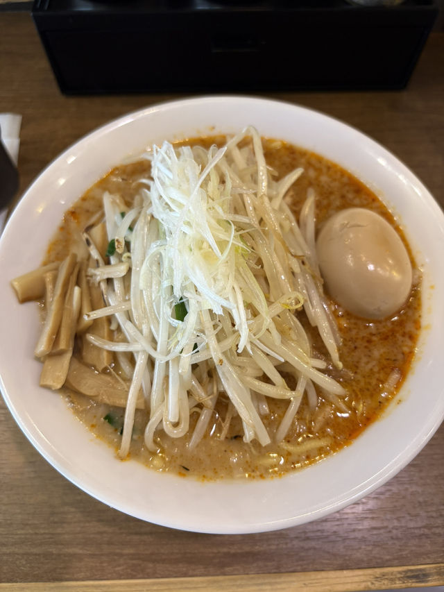 【東京🗼】食べログ百名店初選出の行列味噌ラーメン🍜