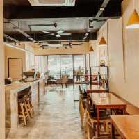 Crafted Perfection at Grind Floor Cafe