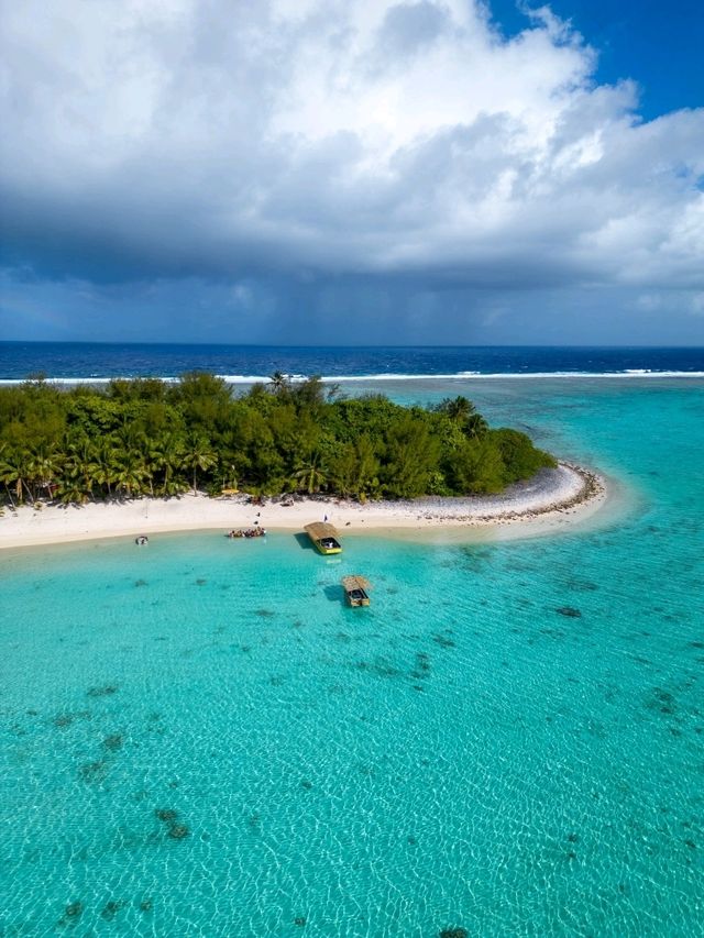 Clear Waters, Quiet Shores: A Slice of Heaven in the Cooks