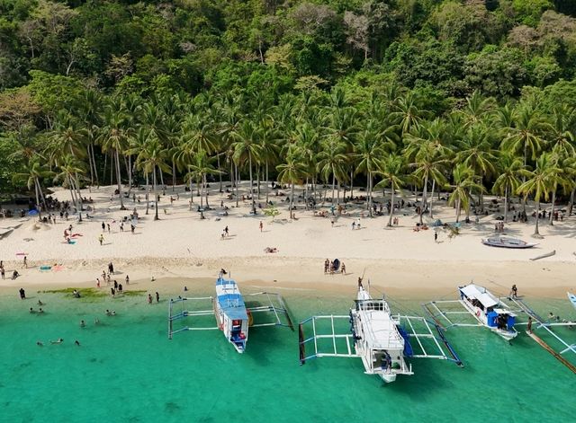 Seven Comandos Beach