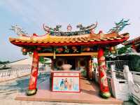 🏮✨ *Chong Long Gong Temple: A Sacred Oasis in Johor’s Heart!* ✨🏮