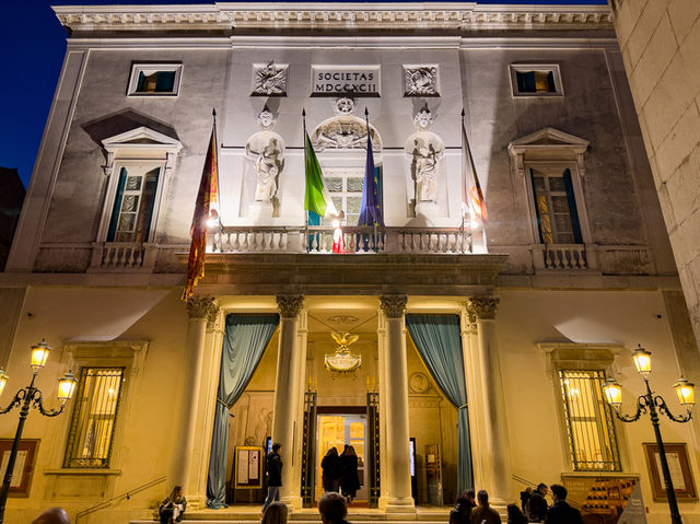 【オペラの殿堂】フェニーチェ劇場（Teatro La Fenice）🎼✨
