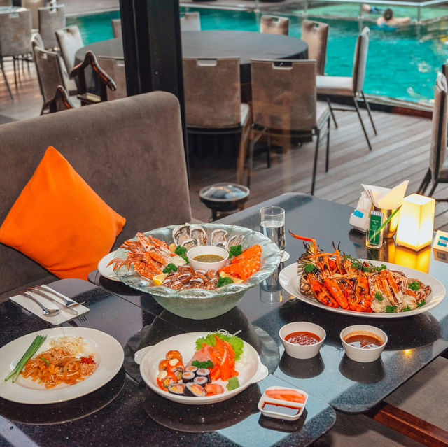 Holiday Inn Bangkok Sukhumvit  
