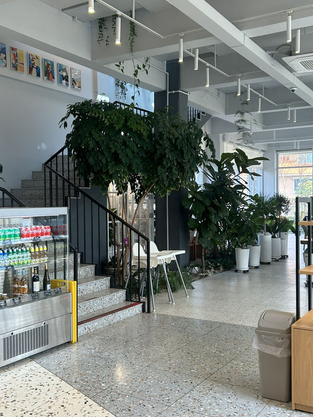 주봉저수지 옆 감성 브런치 카페, 더멜에서의 여유로운 시간 🌿☕️