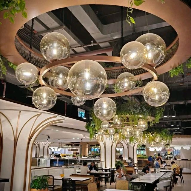พามา  Check in FOOD LOUNGE โฉมใหม่ ใจกลางเมือง