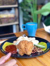 One-Day Itinerary: Nature & Food Trail