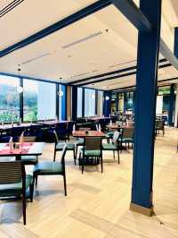 Scenic Bites by the River: Buffet Dining at Hilton Kuching’s Café