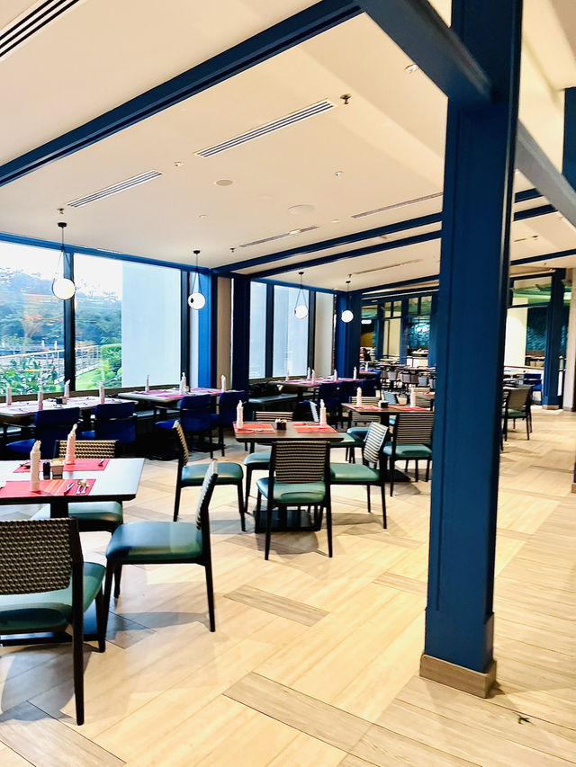 Scenic Bites by the River: Buffet Dining at Hilton Kuching’s Café