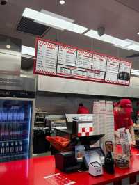 Five Guys ร้านแฮมเบอร์เกอร์ในเซี่ยงไฮ้