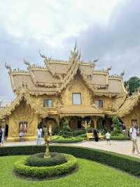 🇹🇭泰國清萊熱門打卡景點—白廟✨