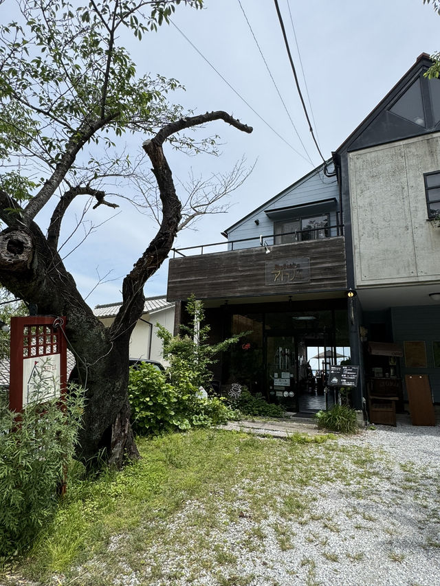【大分グルメ】別府湾と別府の街並みが一望できる丘の上のカフェ
