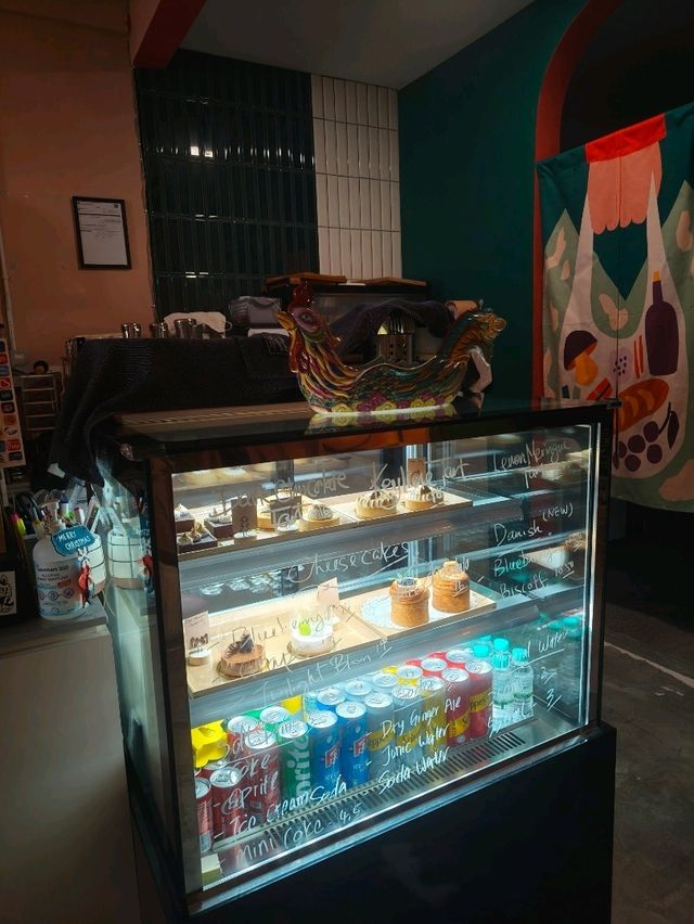 Cozy Corners & Comforting Flavors in Kuching 