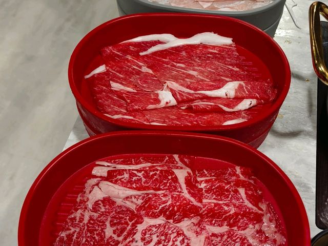 拼什鍋和牛烤串火鍋放題中壢威尼斯店