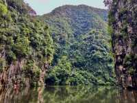 “The Mirror Lake of Ipoh: Where Nature Reflects Beauty”