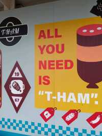Ride Sharing to Keelung + Retro T-Ham Bus Stop Vibes