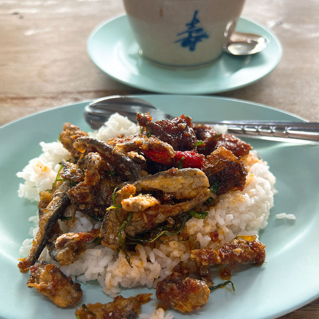 ร้าน โกแดง