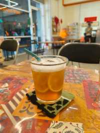 A Delicious Pause in the City