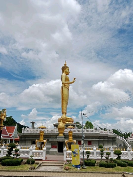 สักการะขอพร  🙏🙏🙏 พระพุทธมงคลมหาราช ที่หาดใหญ่