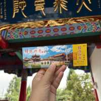 Kunming in 4 Days: Streets to Stone Peak