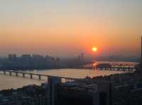 콘래드 서울 프리미엄킹 리버뷰 29F (제스트조식, 룸서비스, 일출뷰)